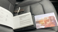 Hyundai IONIQ 1.6 GDi Plug-in Hybrid Premium SE 5dr DCT Hatchback